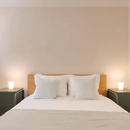 Santos Gem Iii - Space In Trendy Neighborhood Apartment *