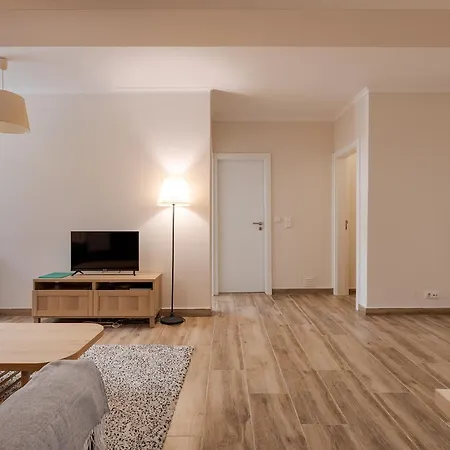 Santos Gem Iii - Space In Trendy Neighborhood 리스본