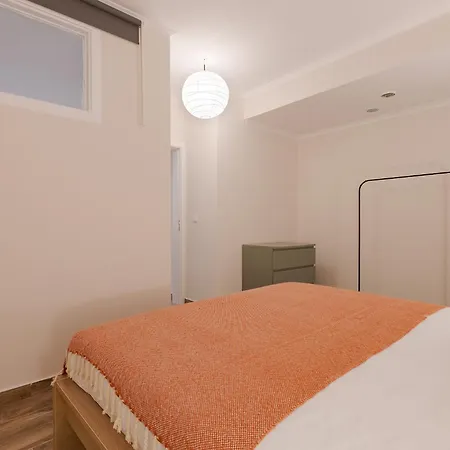 Santos Gem Iii - Space In Trendy Neighborhood * 리스본