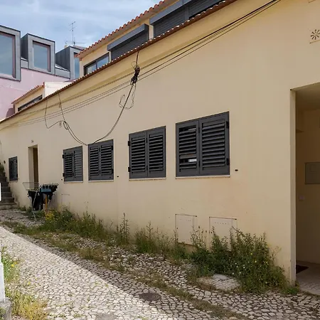 Santos Gem Iii - Space In Trendy Neighborhood * Lisboa