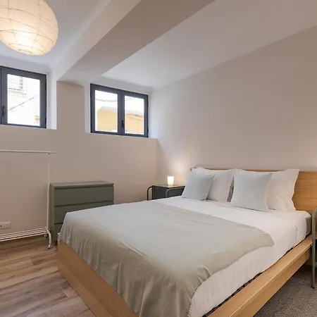 Santos Gem Iii - Space In Trendy Neighborhood 아파트